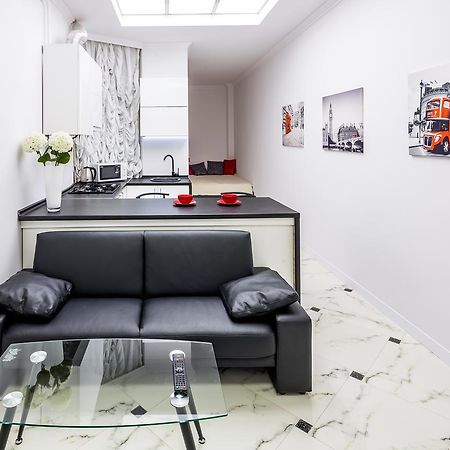 Designer Apartment Зі Світлом! Leopoli Esterno foto
